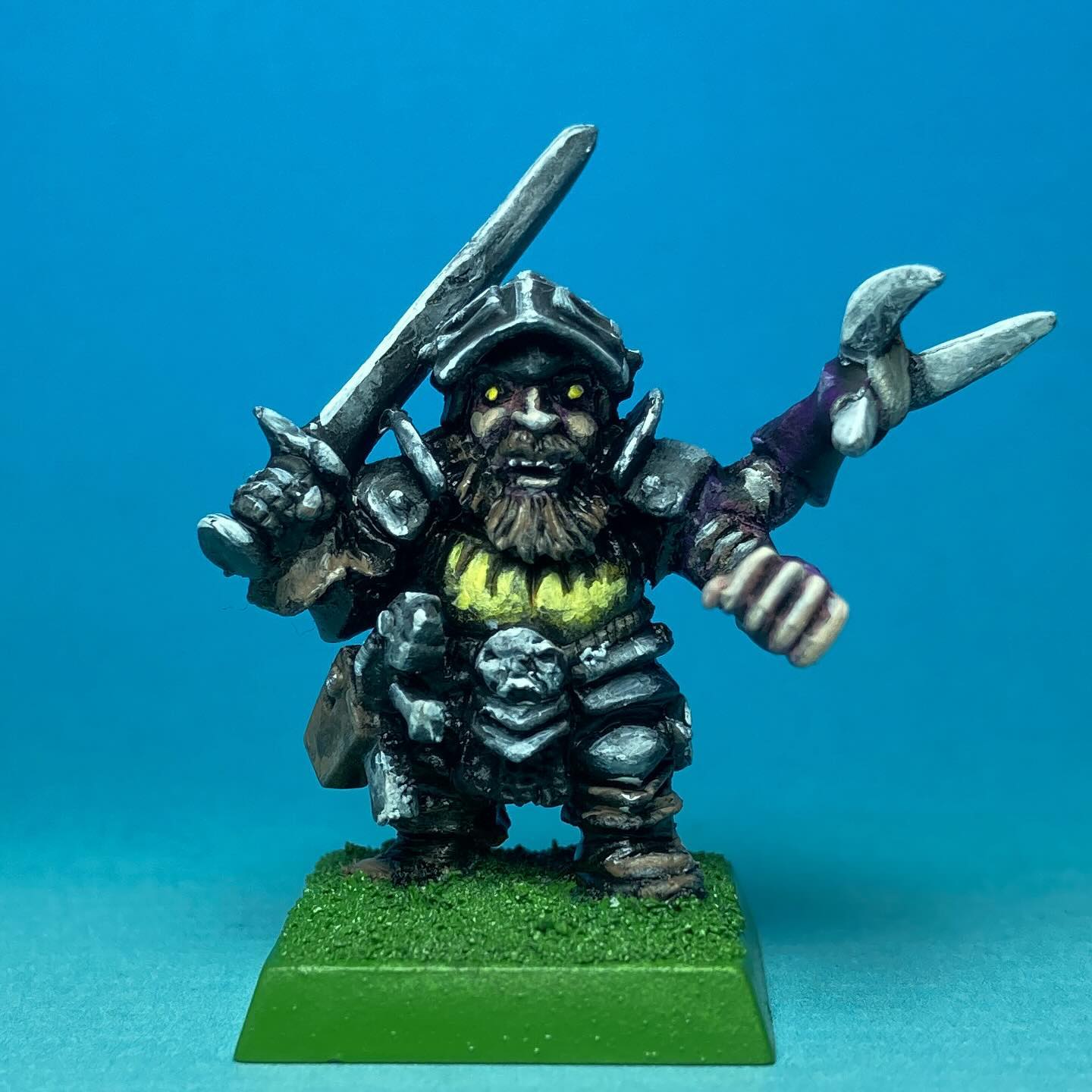 Armoured Dwarf (Converted)